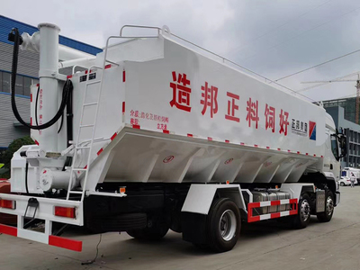 国六柳汽15吨小三轴散装饲料车 高效畜牧运输的黄金选择