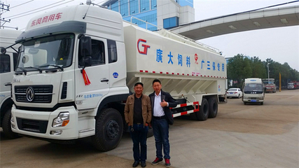 湖北康牧散装饲料车 专业化解决方案助力现代养殖业发展